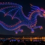 Espectáculos de luces con drones: cómo se crean figuras y animaciones en el cielo